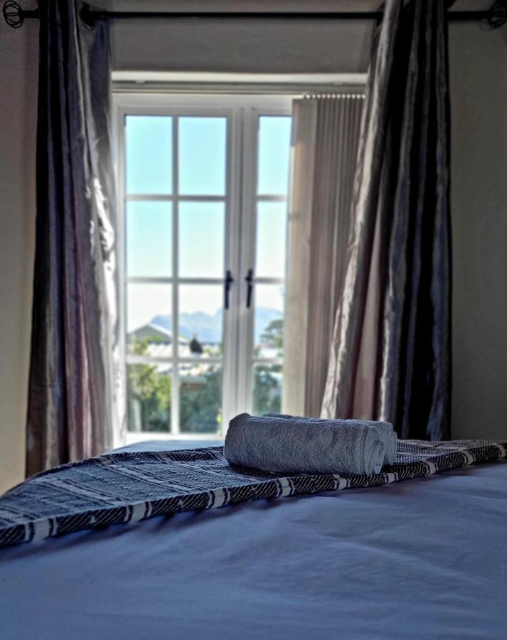 Mond Kleine Guest House Kleinmond ภายนอก รูปภาพ